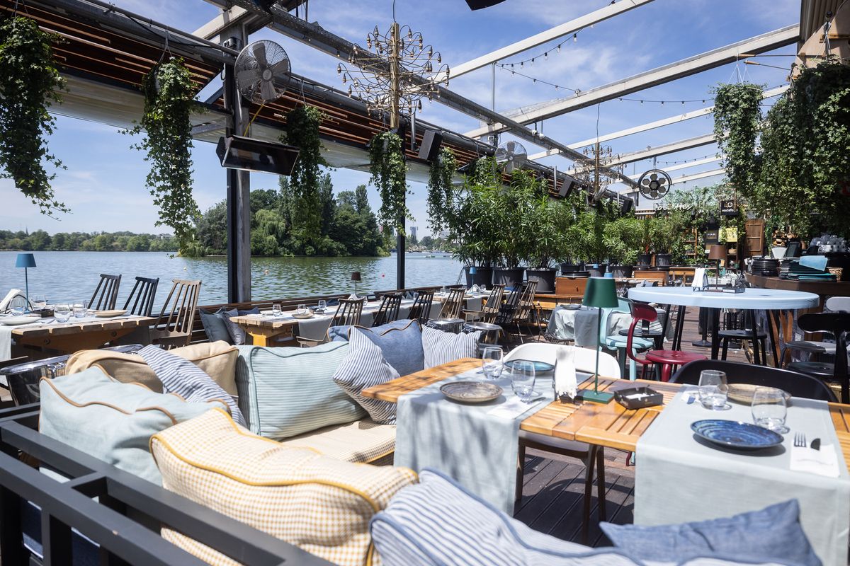 Reservation • Biutiful by the Lake